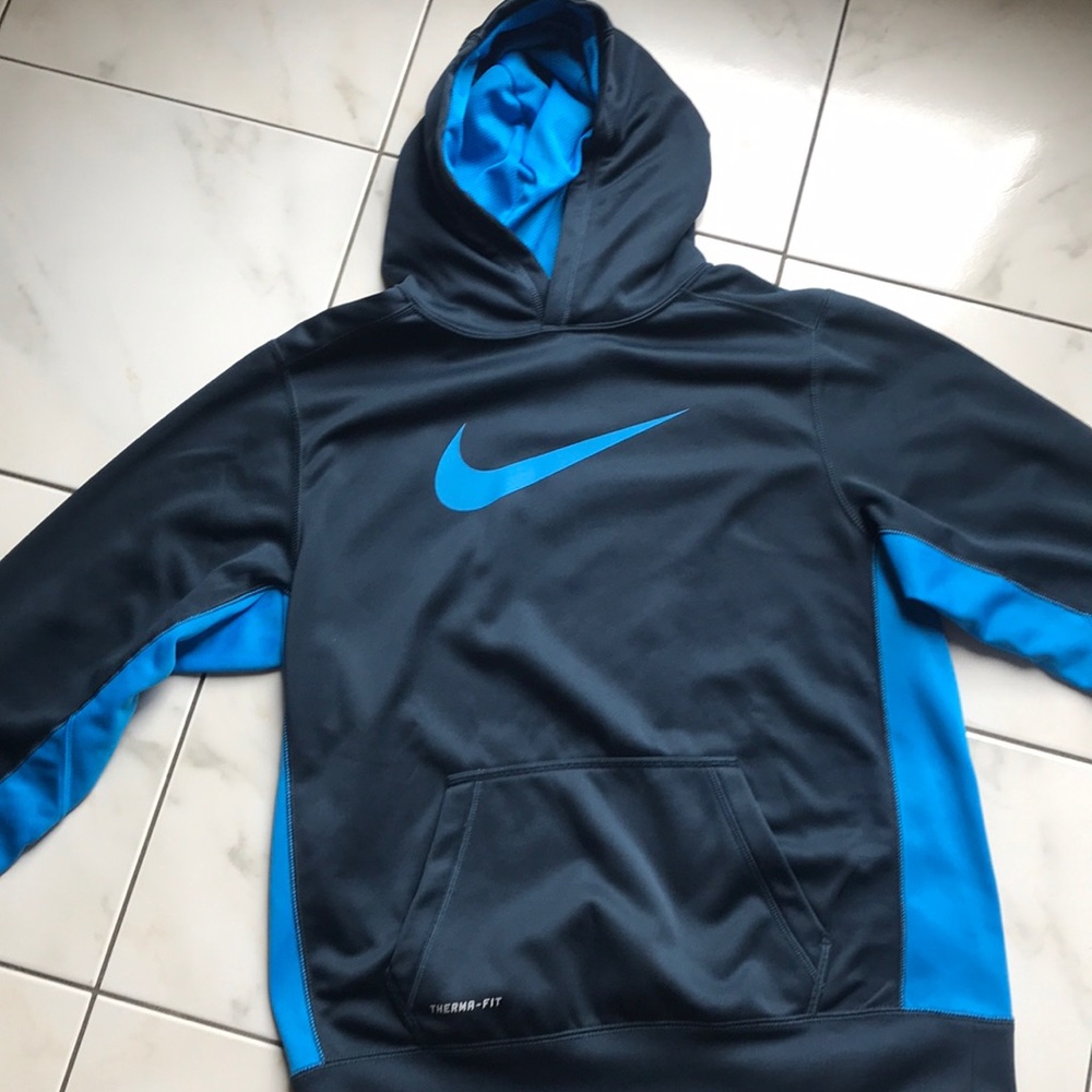Girls’ Nike Sweatshirt